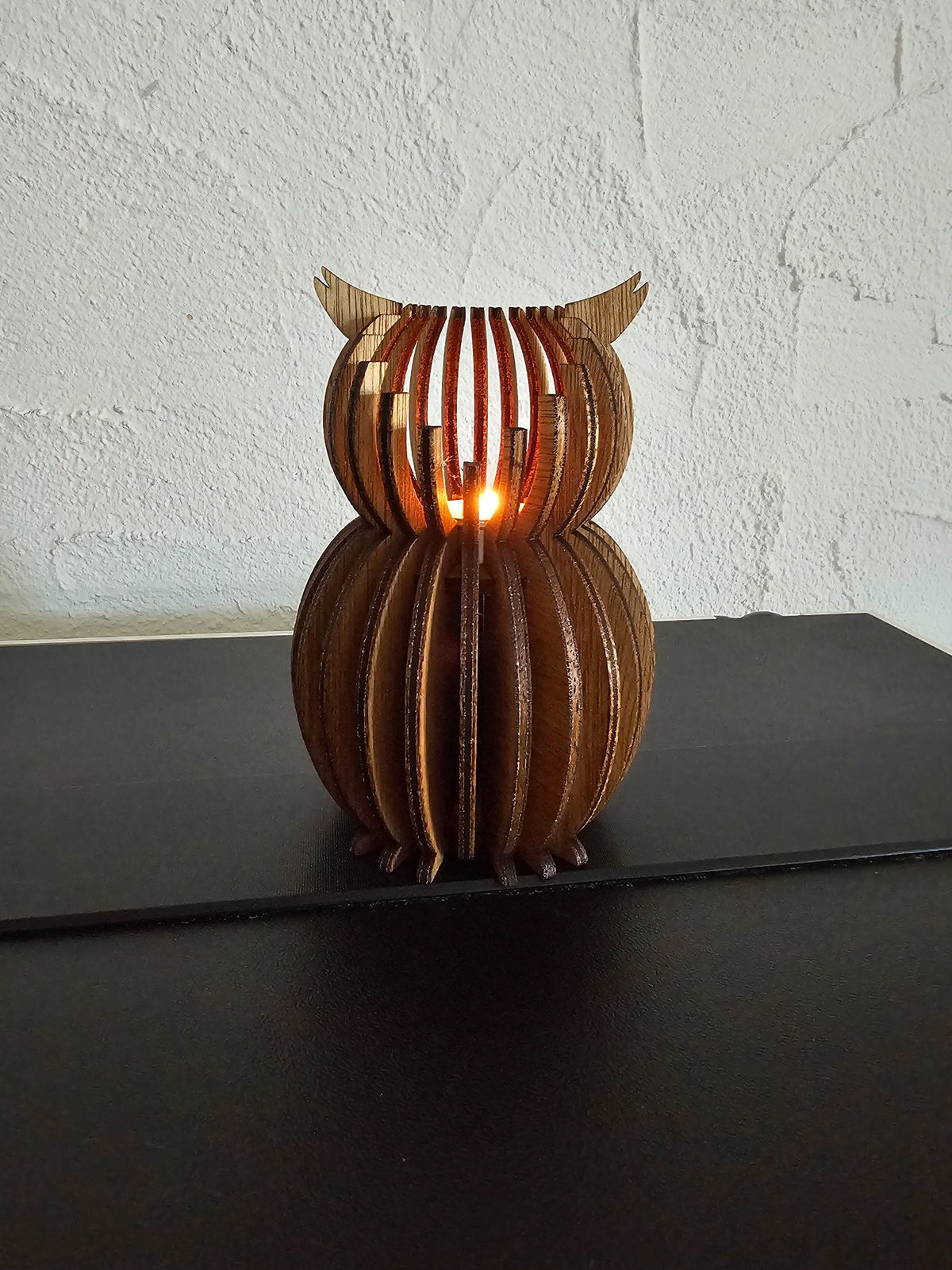 Eulen-Teelicht aus Holz